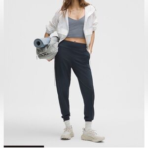 Navy Lululemon align, high-rise jogger